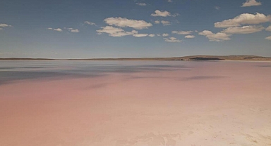 Tuz Gölü pembe renge büründü