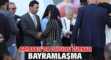 Bayraklı’da davullu zurnalı bayramlaşma