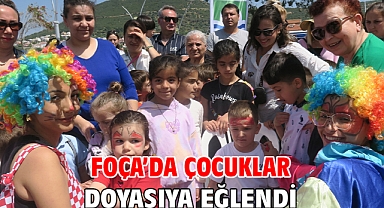 Foça’da çocuklar doyasıya eğlendi