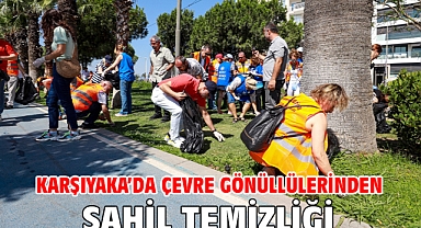 Karşıyaka’da çevre gönüllülerinden sahil temizliği