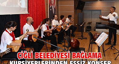 Çiğli Belediyesi Bağlama Kursiyerlerinden Eşsiz Konser