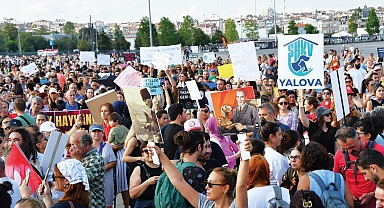 Hayvanseverler Yenikapı'da buluştu