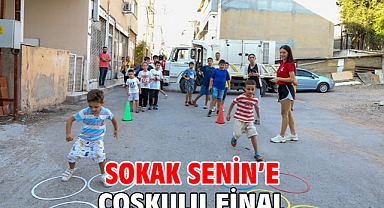 ‘Sokak Senin’e coşkulu final