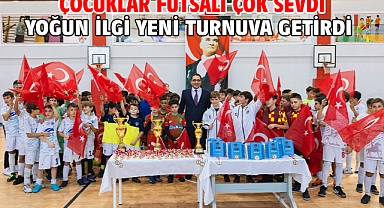Çocuklar futsalı çok sevdi Yoğun ilgi yeni turnuva getirdi
