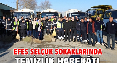 Efes Selçuk sokaklarında temizlik harekâtı