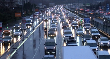  İstanbul'da yağmur etkili oluyor