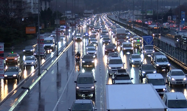 İstanbul'da yağmur etkili oluyor