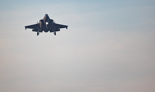 NATO devriyesinden Rus savaş uçaklarına önleme