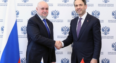 Bakan Bayraktar, Rusya Enerji Bakanı Tsivilev ile bir araya geldi