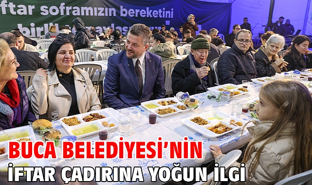 Buca Belediyesi’nin iftar çadırına yoğun ilgi