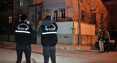 Eve molotofkokteyli atıldı; 4 ay önce de annesinin evini yakmışlar