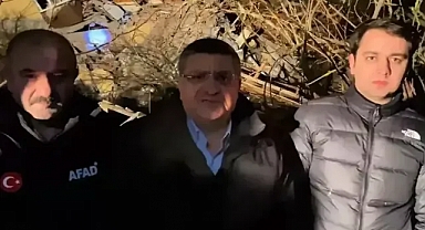 Sinop'ta heyelan; 3 ev yıkıldı: 4 yaralı