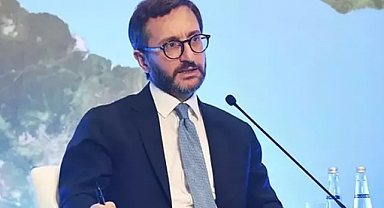Altun: Cumhurbaşkanımıza 'cunta başkanı' gibi ahlak dışı hakaretlerde bulunmak had bilmezliktir