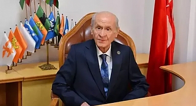Bahçeli: Yakın vadede silahlar gömülüp kucaklayıcı siyasetin perdesi açılacaktır