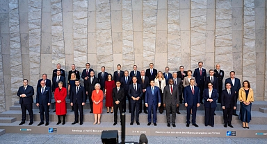 Bakan Fidan, NATO Dışişleri Bakanları aile fotoğrafında yer aldı