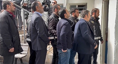 İBB'ye yönelik ikinci operasyonda gözaltına alınanlar sağlık kontrolünden geçirildi