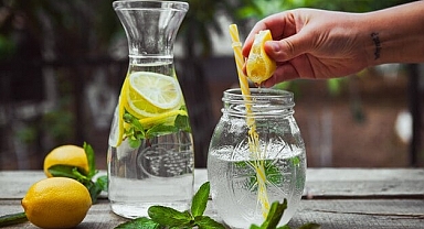 Kefir, bitki çayı veya sebze suları değil: İşte doktorların önerdiği en sağlıklı içecek