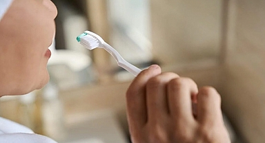 Migreniniz varsa dişlerinizi fırçalamanızla alakalı