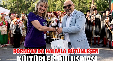 Bornova’da halayla bütünleşen kültürler buluşması