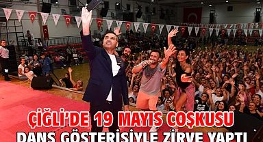 Çiğli’de 19 Mayıs coşkusu dans gösterisiyle zirve yaptı