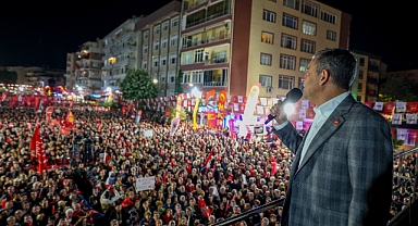 Özgür Özel, Silivri Meydanı'nda konuştu