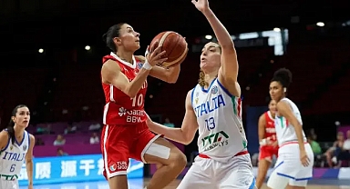 A Milli Kadın Basketbol Takımı, Avrupa Şampiyonası'na çeyrek finalde veda etti