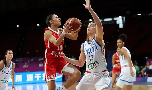 A Milli Kadın Basketbol Takımı, Avrupa Şampiyonası'na çeyrek finalde veda etti