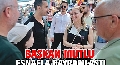 Başkan Mutlu esnafla bayramlaştı