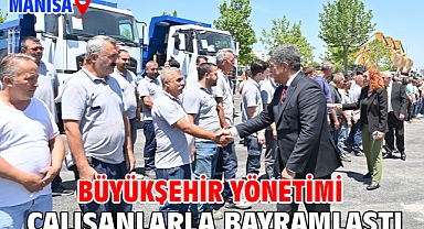 Büyükşehir Yönetimi Çalışanlarla Bayramlaştı