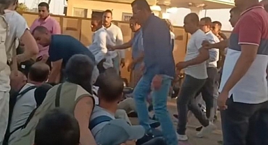 Gazze'deki ablukanın kırılması için Mısır'a giden 40 aktivist alıkonuldu