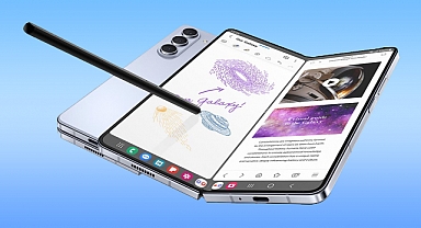 Samsung, üçe katlanabilen telefonu ile geliyor