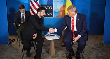 Ukrayna Devlet Başkanı Zelenskiy ile ABD Başkanı Trump, Lahey’de görüştü