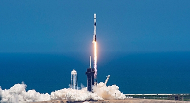 İsrail, Musk'ın şirketi aracılığıyla iletişim uydusunu uzaya fırlattı