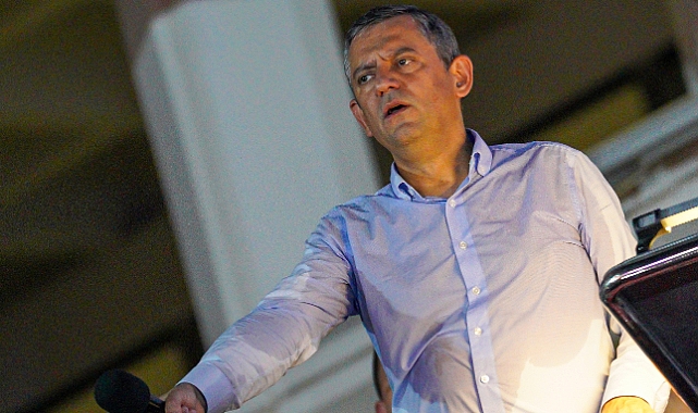 Özgür Özel Antalya mitinginde konuştu