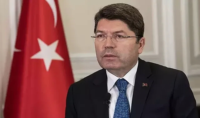 Bakan Tunç: Özel’e tavsiyemiz sakince ve ciddiyetle yolsuzluk soruşturmalarının sonucunu beklemesi
