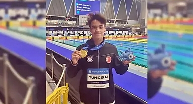 Kuzey Tunçelli, Dünya Gençler Yüzme Şampiyonası'nda altın madalya kazandı