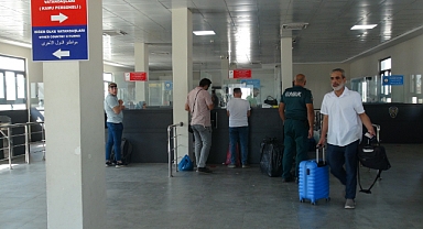 Suriye'ye pasaport ile geçişler başladı