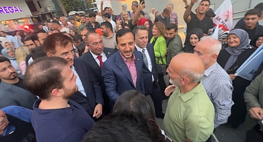 AK Parti Avcılar'da yeni ilçe binasını açtı