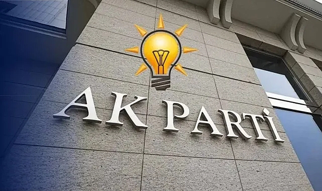 AK Parti'de 8 ilde görev değişimi