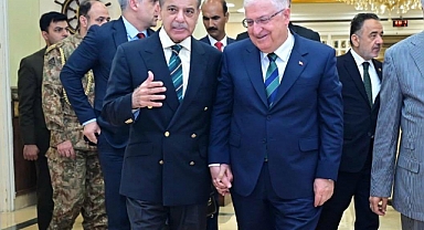 Bakan Güler, Pakistan Başbakanı Şerif tarafından kabul edildi