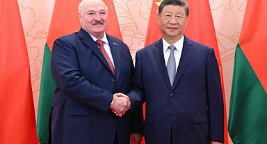Çin ve Belarus liderleri Tiencin’de bir araya geldi