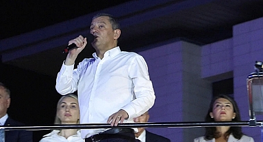 Özgür Özel: Evimizi ablukaya almak haneye tecavüzdür, derhal çekilin