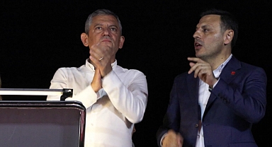 Özgür Özel Kadıköy'de konuştu