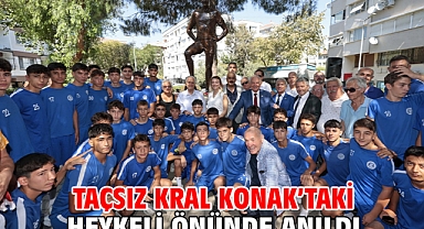 Taçsız Kral Konak’taki heykeli önünde anıldı