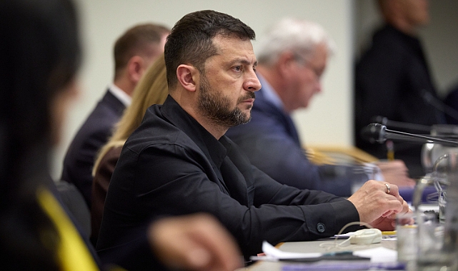 Ukrayna Devlet Başkanı Zelenskiy: Rusya, NATO'yu ihlal ediyor