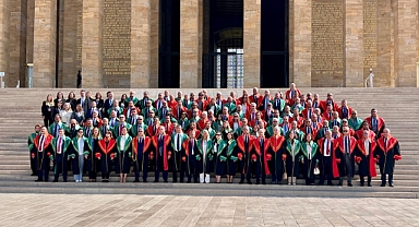 Yargıtay üyelerinden adli yıl açılışında Anıtkabir'e ziyaret