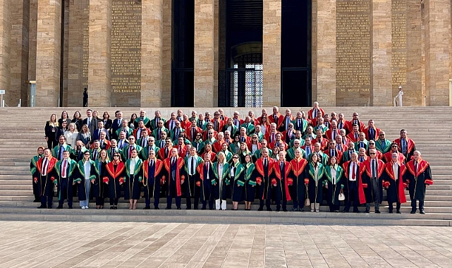 Yargıtay üyelerinden adli yıl açılışında Anıtkabir'e ziyaret