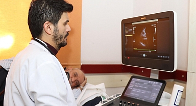 Acile getirilen hastanın kalp zarından 1 litre sıvı boşaltıldı