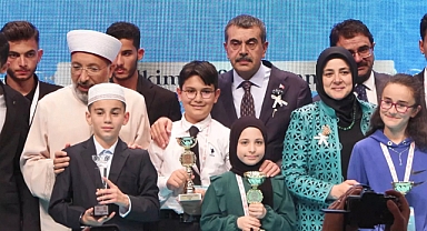 Bakan Tekin: İmam hatip okullarını dünya çapında bir model haline getirmek istiyoruz