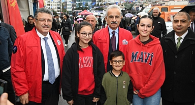 Bakan Uraloğlu ‘Bilim Festivali’ni ziyaret etti